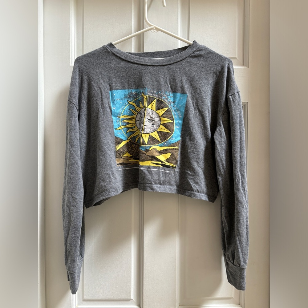 Sun and Moon Top Grey